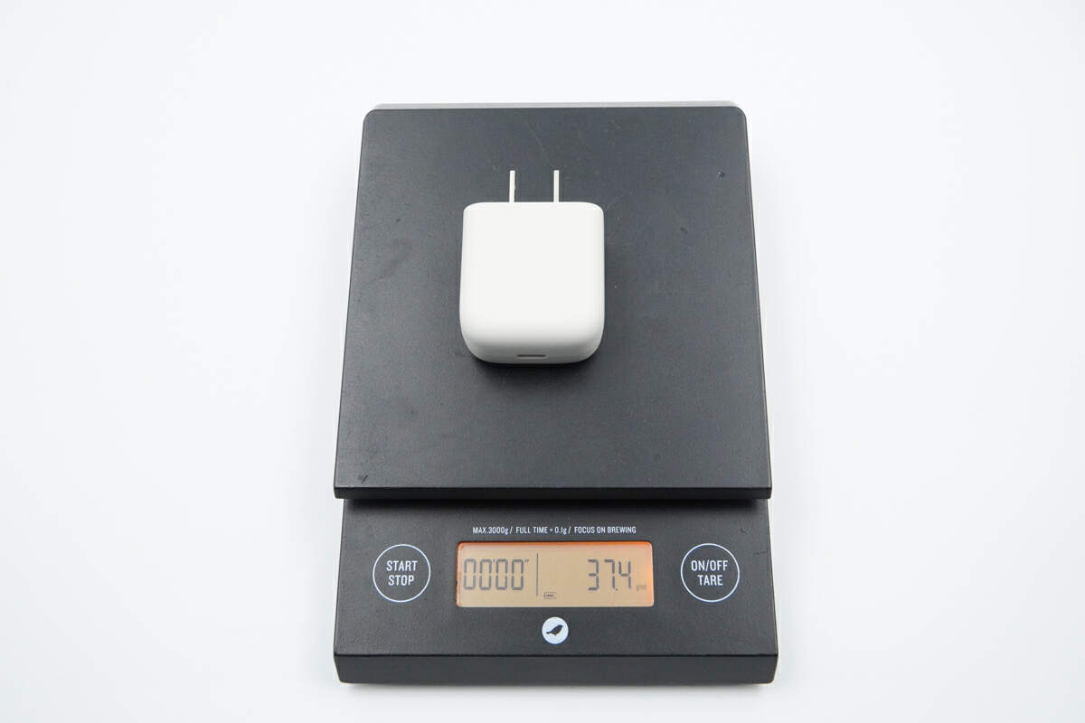桌面玩物，小功率电器更适配，赛尔康 10W 充电器评测-充电头网