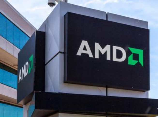 AMD苏姿丰：摩尔定律未死，但推进已放慢