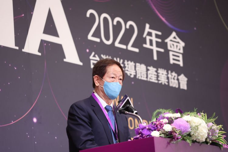 理事长台积电董事长刘德音对美半导体禁令表示：「好好发展台湾半导体，大家放心。李建梁摄