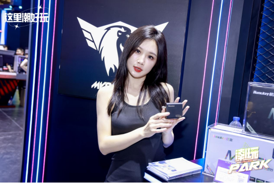 航嘉惊艳ChinaJoy2023，用科技点燃你的游戏梦想！-充电头网