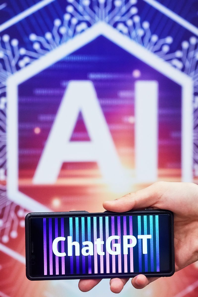 GPT技术走向专业领域 彭博拟将生成式AI整合到彭博终端机