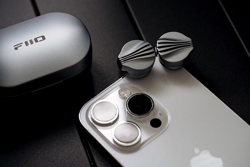 我爱音频网周报：索尼耳机FCC认证曝光，Apple Vision Pro开放体验，TOZO、漫步者新品评测，索尼、小米、飞傲产品拆解~-我爱音频网