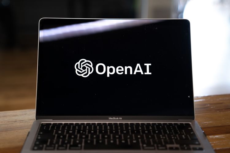 OpenAI：AI工具可协助内容审查工作