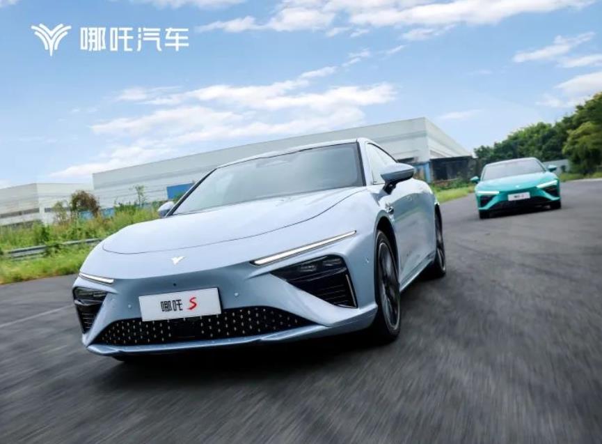 哪吒12月交付汽车7795台，累计交付接近25万台