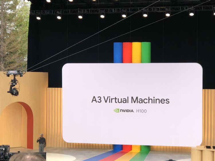 Google CloudCEOThomas Kurian宣布，采用NVIDIA H100打造新运算服务。林佳楠摄