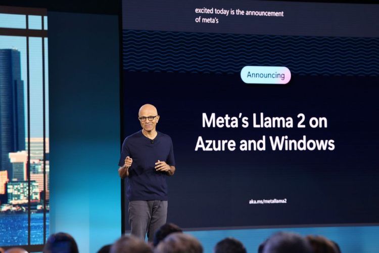 微软CEO亲自提到Meta大型语言模型LLaMA 2的合作，Meta也同步发出合作新闻稿。微软