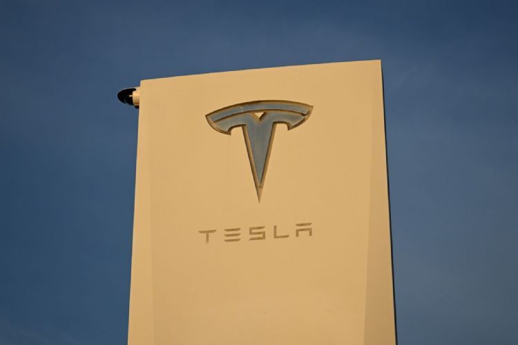每日椽真：Tesla降价搅乱一池春水 | 三星3纳米出现抢单良机？