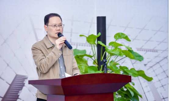 行业动态｜华为推出八款UFCS融合快充产品，倍思入驻1700家十足便利店，2023（秋季）亚洲充电展定档8月23-25日-充电头网