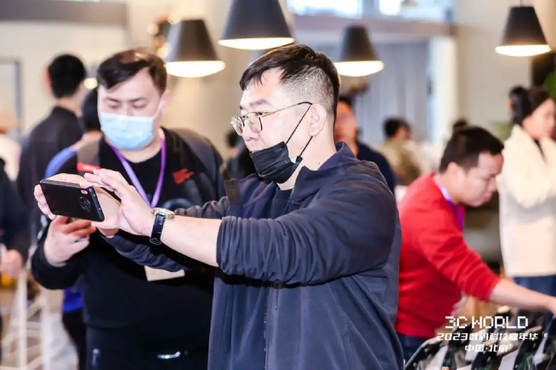 行业动态｜华为推出八款UFCS融合快充产品，倍思入驻1700家十足便利店，2023（秋季）亚洲充电展定档8月23-25日-充电头网