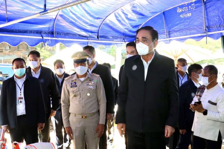 泰国总理Prayuth Chan-ocha前往视察5G数码农业项目测试进度。DES