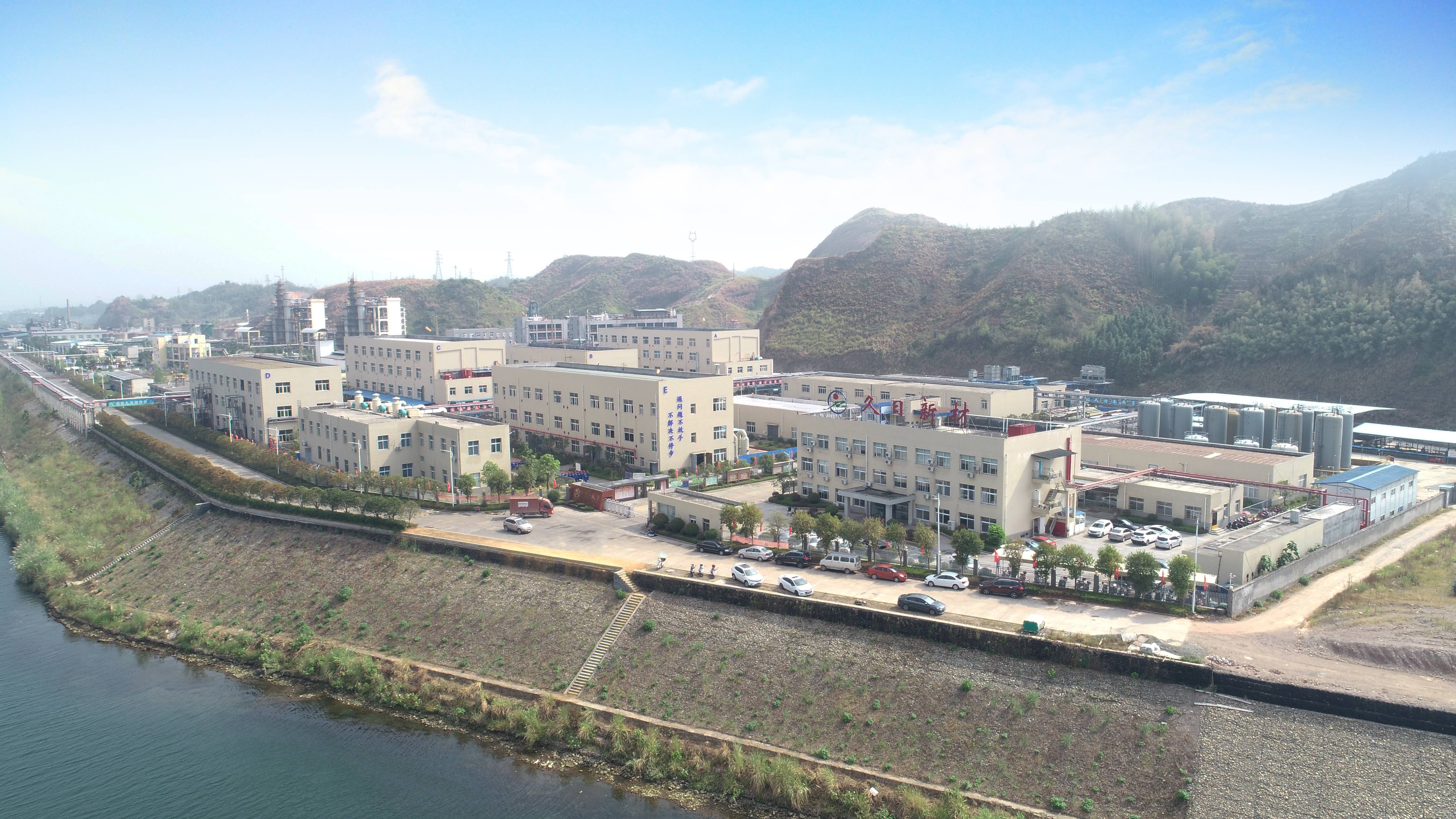 久日新材：光刻胶专用光敏剂产品已开始向部分企业小批量供货