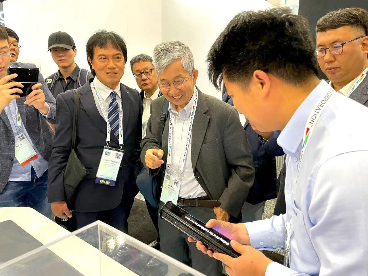 洞见未来 维信诺携多项创新技术成果亮相SID DW 2023