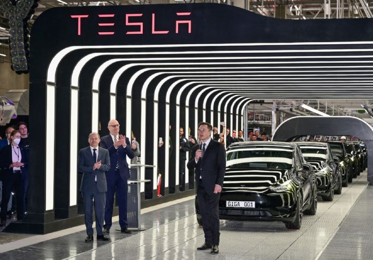 (Daily Issue)Tesla让SiC弯道翻车 或是有意而为之？
