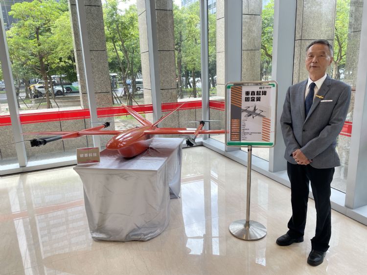 碳基科技核准投资南科嘉义园区，图为董事长锺文隆。南科管理局