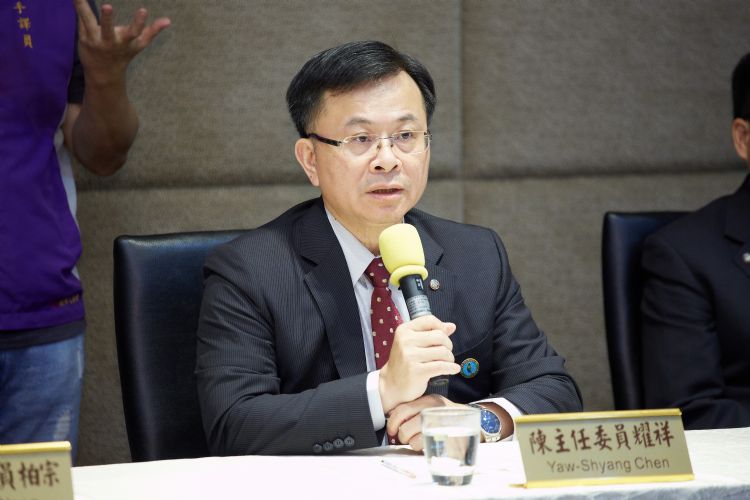 NCC主委陈耀祥表示，电信合并案不能拖太久。李建梁摄