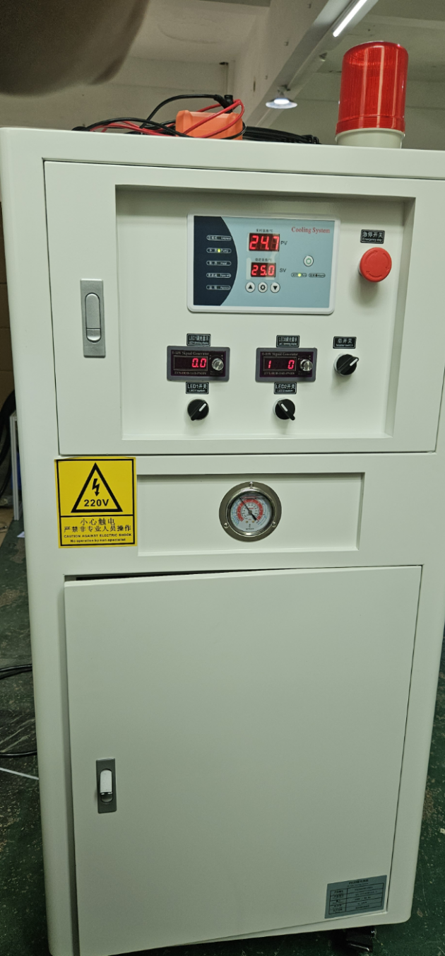 安徽紫芯推全球首款LED紫外线老化箱光源系统-UV340nm+UV313nm