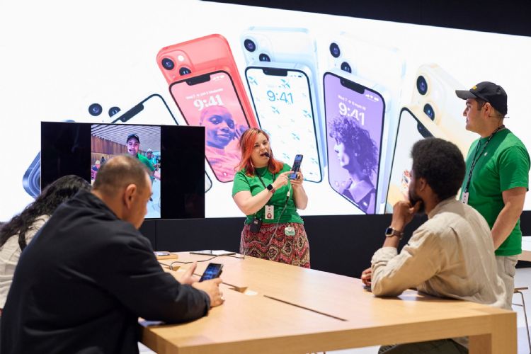 基本款iPhone 14买气首超14 Pro 消费者已在等新机