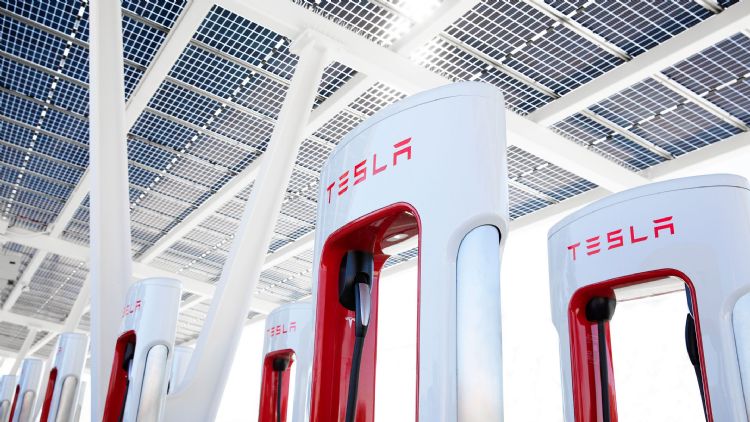 全球EV充电设备成本差距大 Tesla握低成本规模优势