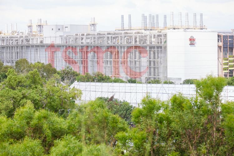 台积电拍板赴欧，欧洲车规芯片短期报价反而易涨难跌。李建梁摄（数据照）