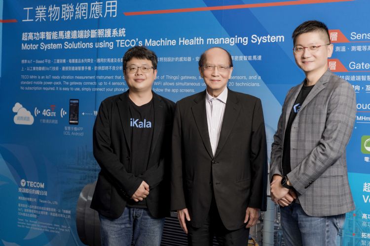 左起iKala共同创始人暨技术长龚师贤、东讯董事长刘万亿凯、iKala云端事业群总经理吴元楷。iKala