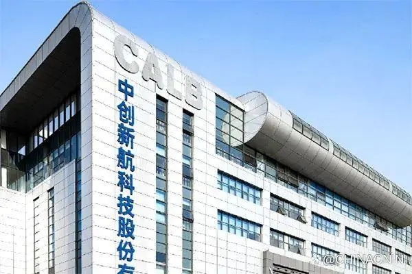 AI芯天下丨深度丨动力电池的“老三”争夺战