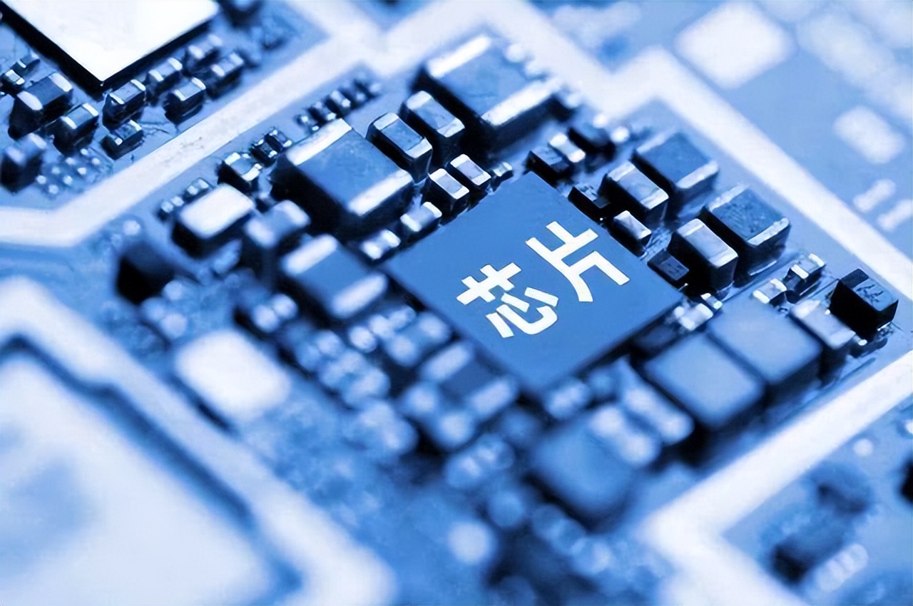 少进口970亿颗芯片背后：中国出口的手机，减少了1.3亿台