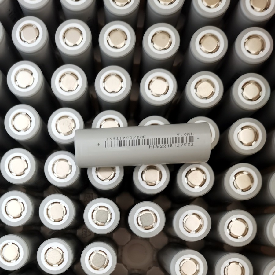 亿纬锂能推出21700 50E锂电芯，单节容量5000mAh-充电头网