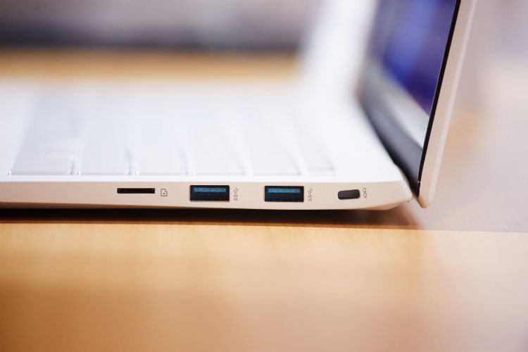 PC、NB需求勉强稳阵脚 谱瑞4Q库存去化无望