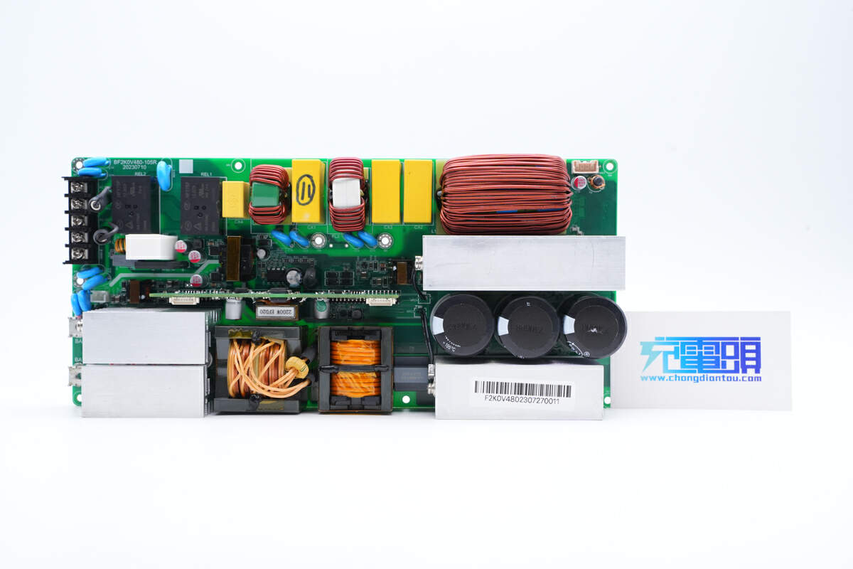 2200W小体积与低成本的完美结合，芯仙推出全新双向逆变器