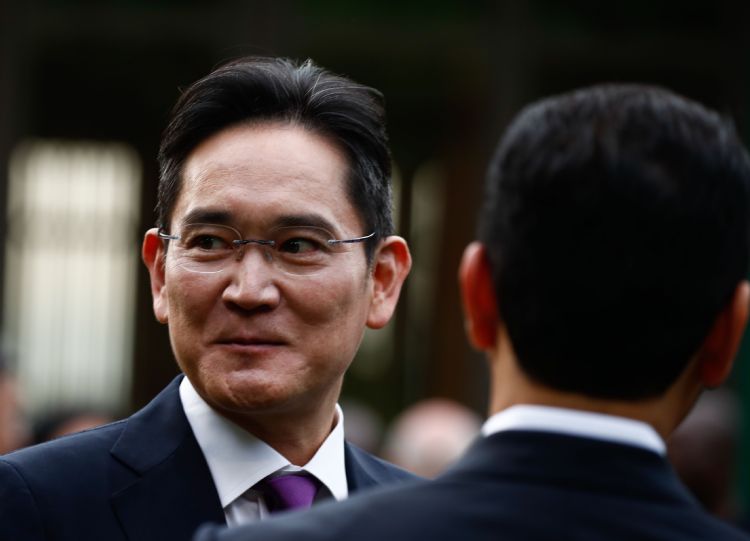 三星高层应对三高危机 社长团会议李在熔罕见现身