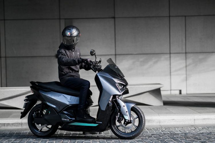 ION Mobility的电动摩托车M1-S。ION Mobility