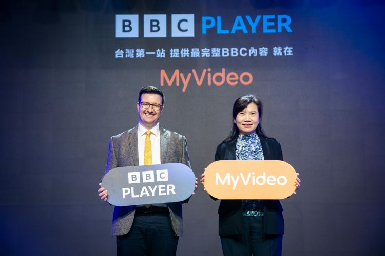 由左至右为BBC Studios亚洲区资深副总裁暨总经理Phil Hardman及台湾大哥大新媒体事业副总经理李芃君。台湾大哥大