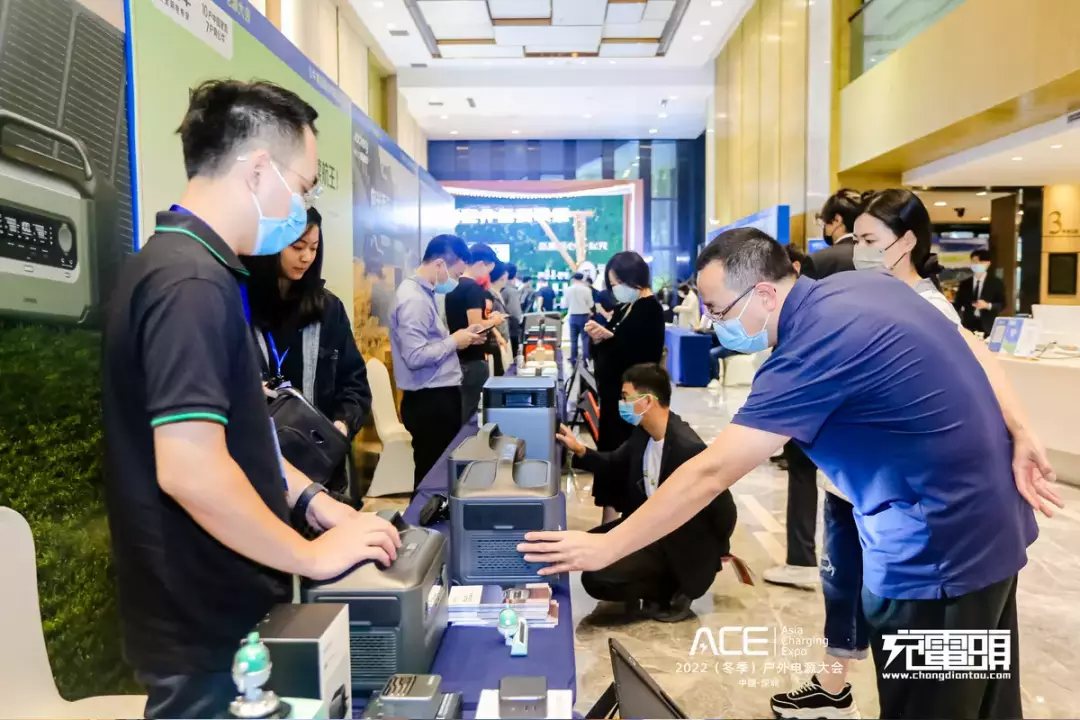 行业动态|京东3C配件品质联盟上线,亚马逊无线充下架门事件,华为投资固态电池初创企业,亚洲户外电源大会成功举办-充电头网