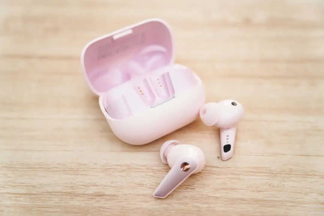 我爱音频网周报:乐天派桌面机器人、小鸟LIBRATONE、宝华韦健新品评测;ChinaJoy骁龙馆回顾;红魔氘锋TWS、倍思G10拆解~-我爱音频网