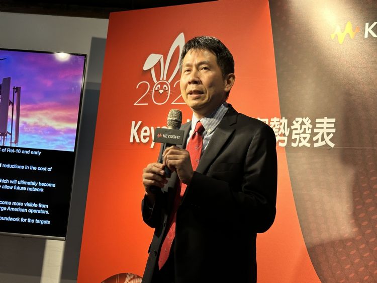 是德于8日发表产业10年的决胜点，点名五大关键领域。图为是德科技副总罗大钧。康琼之摄