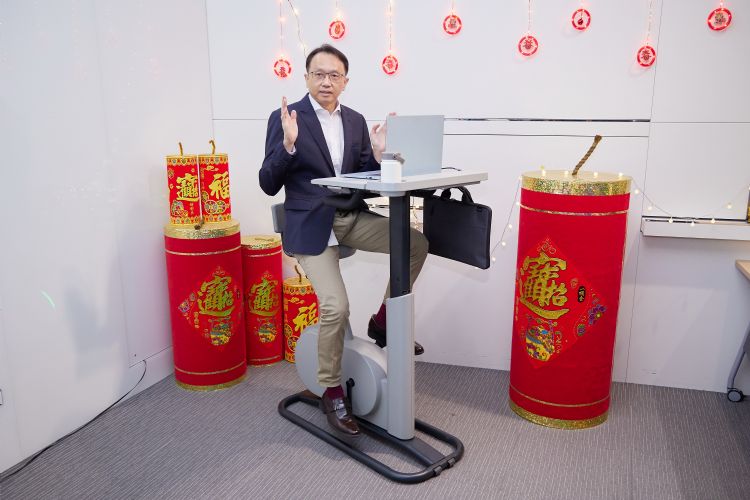 宏碁集团转型生活品牌 推健身脚踏车与鱼油保养品