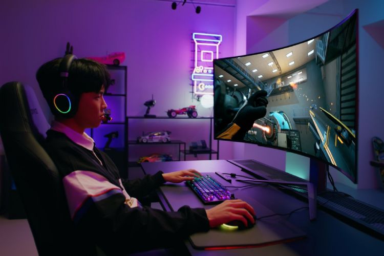 DDR5渗透率提高，超频时脉成为各家技术战力竞赛，抢攻2023年高端电竞市场。李建梁摄