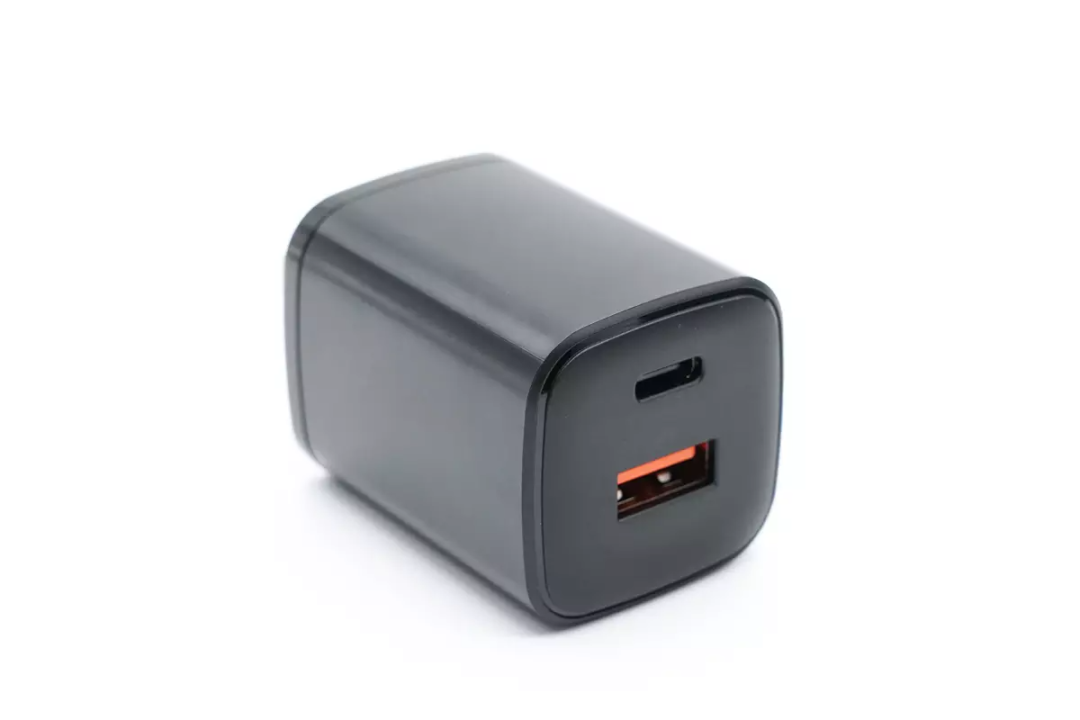 行业动态|京东3C配件品质联盟上线,亚马逊无线充下架门事件,华为投资固态电池初创企业,亚洲户外电源大会成功举办-充电头网