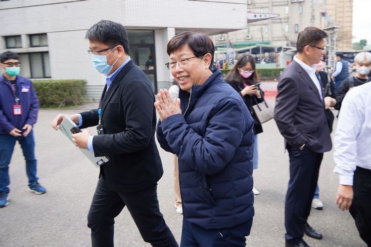 每日椽真：刘扬伟为何首选郑州出访？ | 高通、联发科MWC拼场