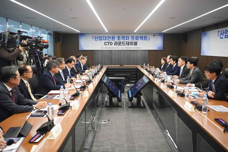 韩国强化十一大核心产业 半导体锁定1纳米以下先进封装