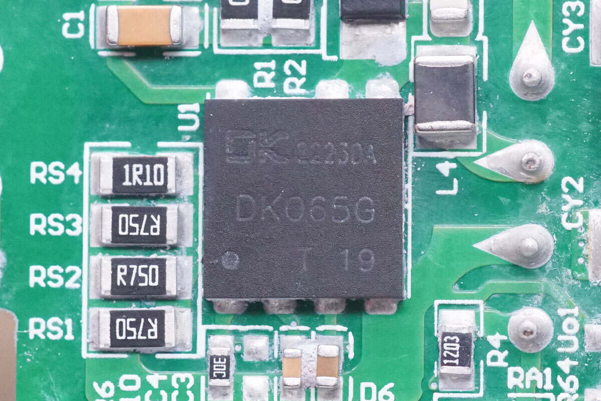 东科半导体DK065G获安克100W氮化镓超能充采用-充电头网