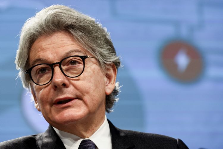 欧盟工业事务专员Thierry Breton表示欧洲也应制造先进电脑芯片。法新社