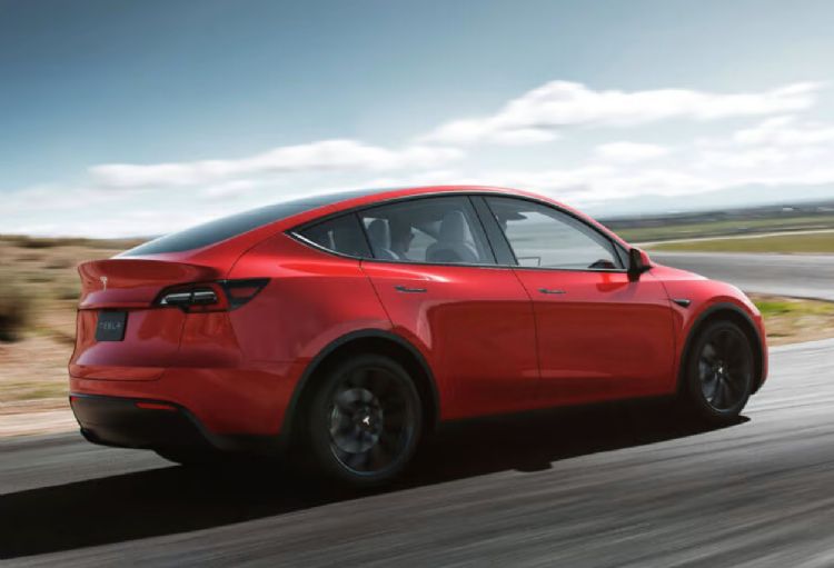 Tesla供应链四成为中厂 中美贸易战堆高风险