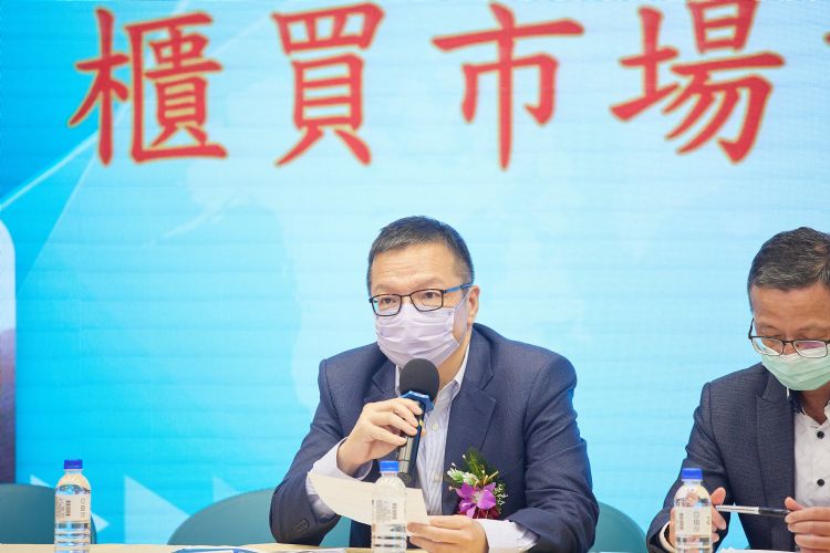 朋亿总经理马蔚表示，两岸半导体产业持续扩产，首季在手订单达新台币110亿元，全年营收可望续升。李建梁摄