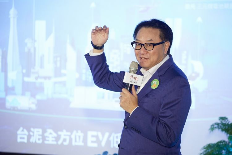 台泥总经理程耀辉表示，从五大EV发展面向打造低碳城市。李建梁摄
