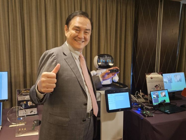 钰创董事长卢超群认为，存储器市场第2季落底明确。韩青秀摄