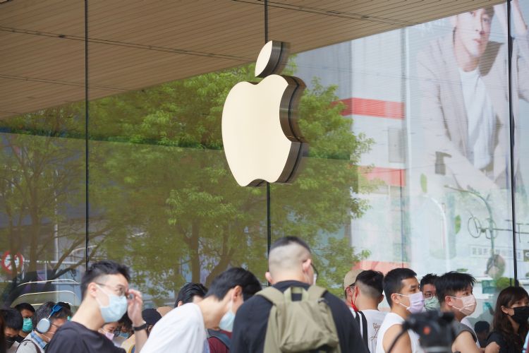 光学大厂迎战新iPhone、VR重头戏 却同样陷入人才难题
