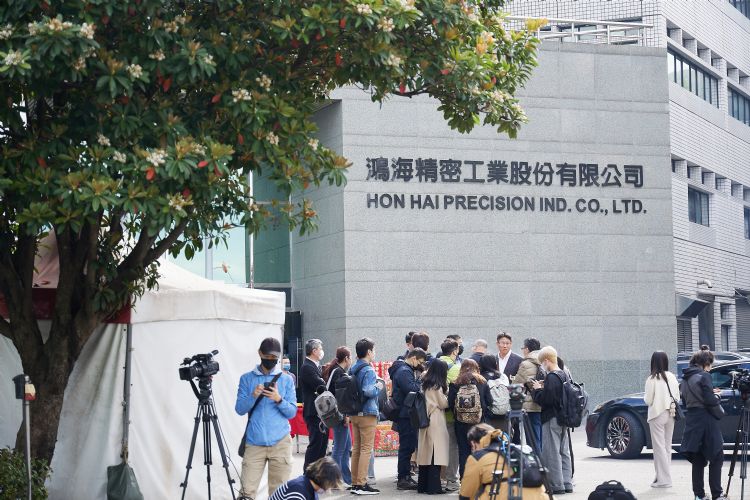 富士康以系统整合商的角色协助高雄迈向智能城市，最终目标是以整城输出方式推广到全球。李建梁摄