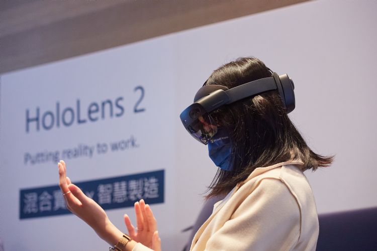 AR、VR、MR穿戴装置点燃镜头厂新商机，玉晶光看好主要客户于2023年发表相关新品能成为营运动能。李建梁摄