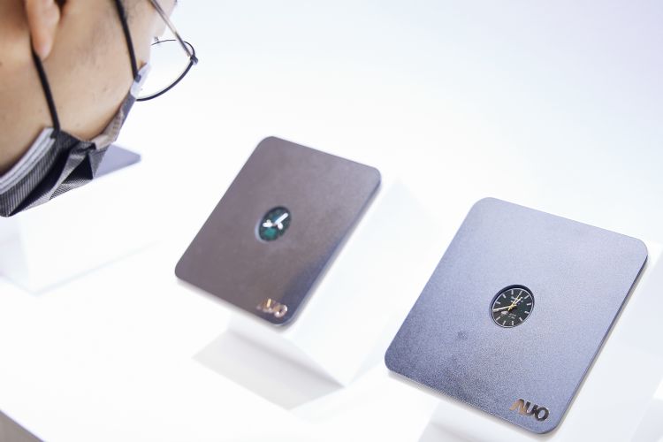 友达即将推出商品化的Micro LED穿戴装置。李建梁摄